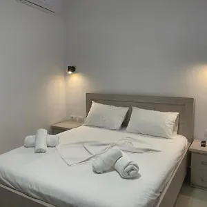  Gasthuis Egli Albanië